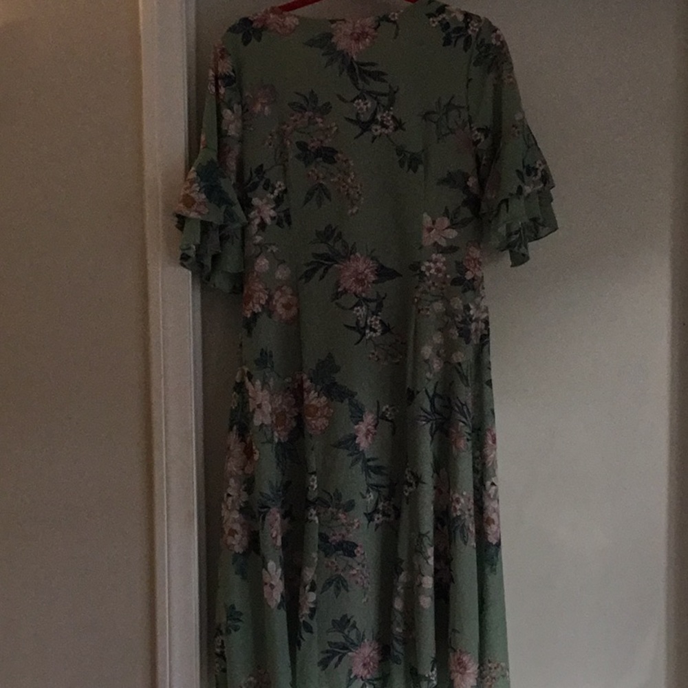 Dress! - Picture 2 of 5